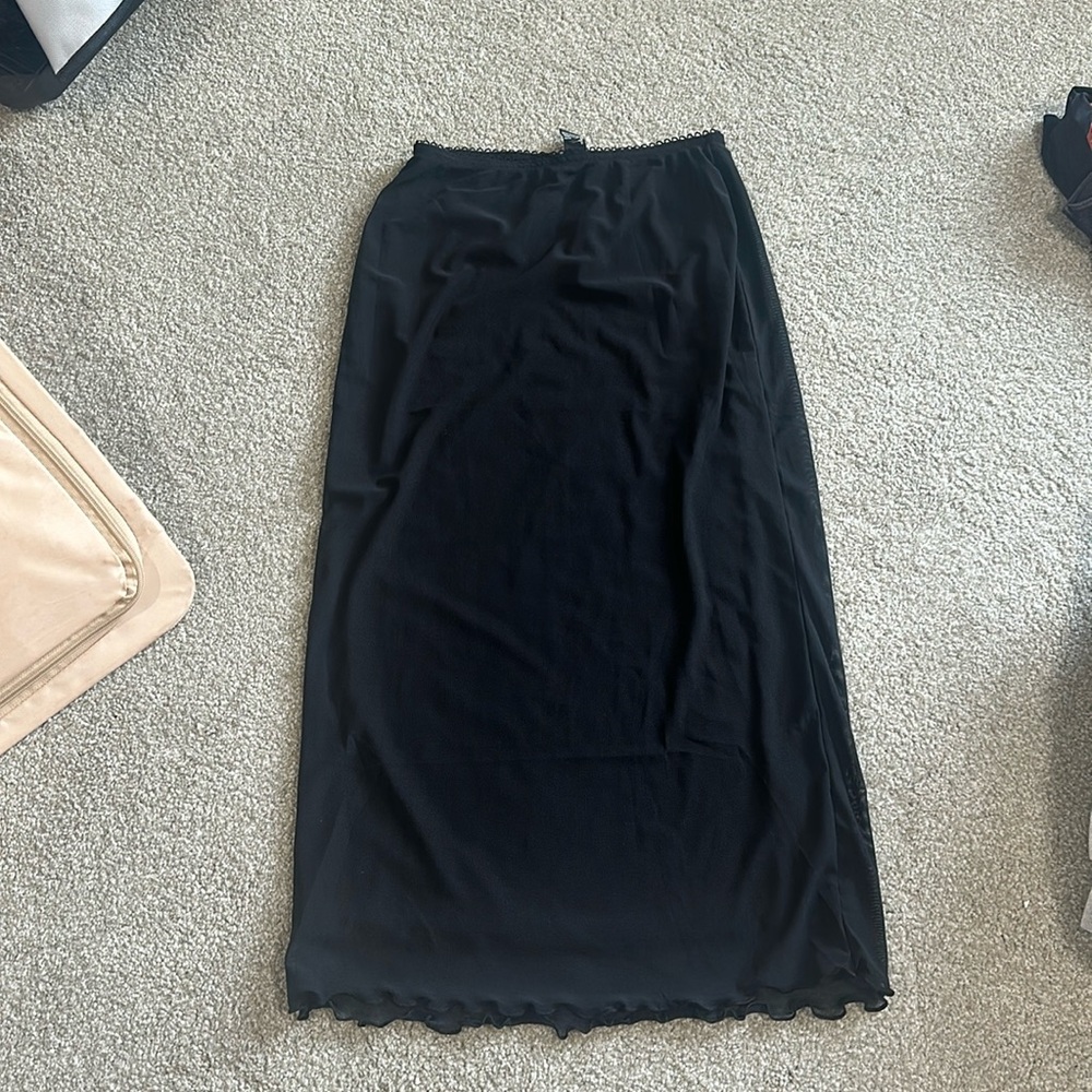 Size small black maxi skirt from Forever 21